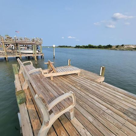 Waterfront, Dock, Hot Tub, Kayaks, King Bedroom With Amazing Views, Relaxation, 2 Miles To The Beach Cedar Point 외부 사진